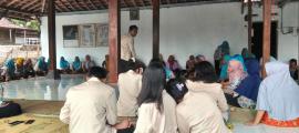 PERTEMUAN PKK PADUKUHAN JETIS